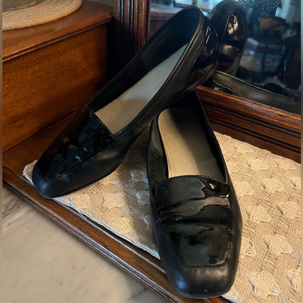 ENZO ANGIOLINI Classic Leather Square Toe Flat Loafers Black Women's Size 8N